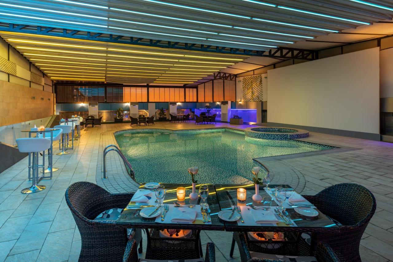 Novotel Jeddah Tahlia Exteriör bild