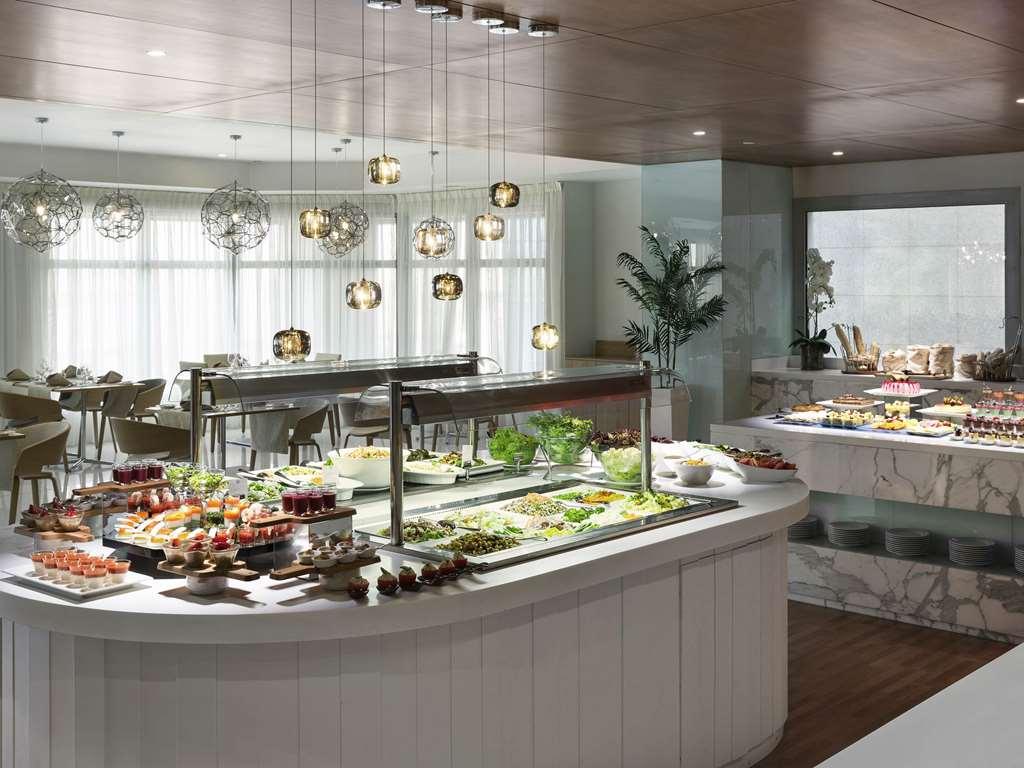 Novotel Jeddah Tahlia Restaurang bild