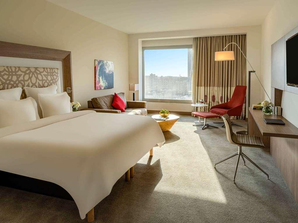 Novotel Jeddah Tahlia Rum bild