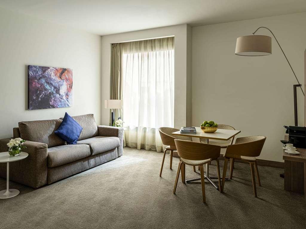 Novotel Jeddah Tahlia Rum bild