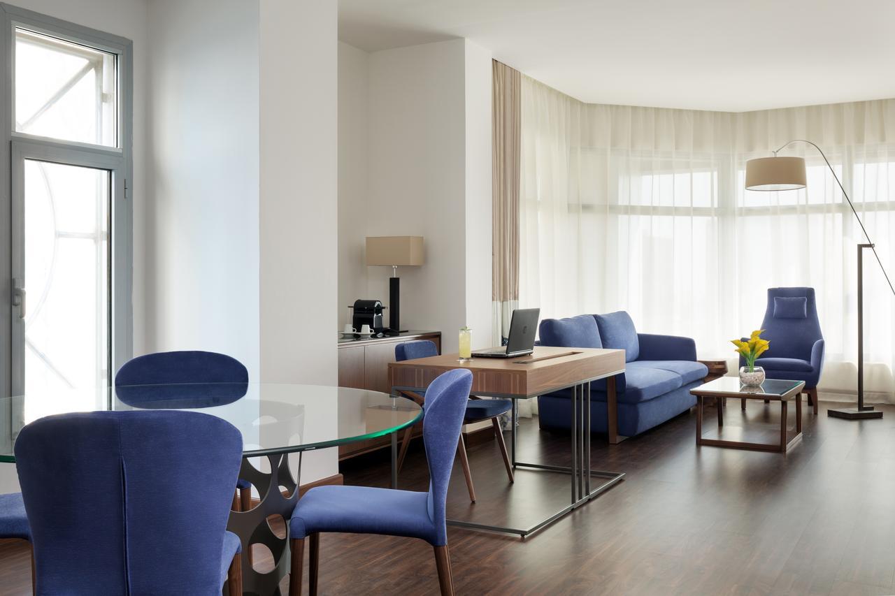Novotel Jeddah Tahlia Exteriör bild